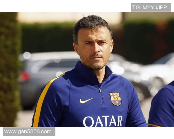 直播吧精彩对决巴萨与巴黎巅峰之战全程回顾与分析