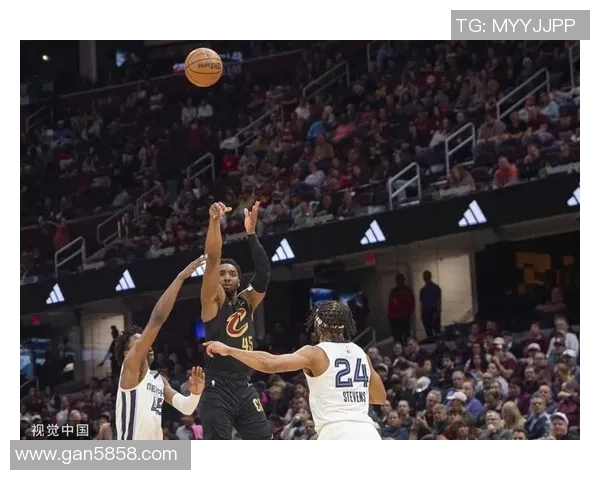 精彩对决32灰熊对阵骑士直播全程回顾与赛后分析 精彩对决32灰熊对阵骑士直播全程回顾与赛后分析