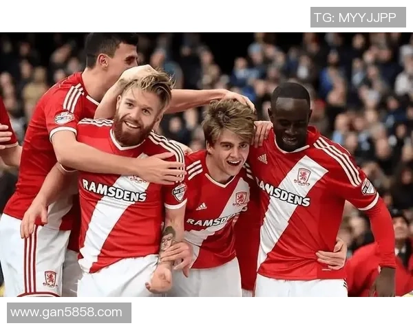 英冠激战利兹联迎战赫尔城争夺关键三分之战 英冠激战利兹联迎战赫尔城争夺关键三分之战